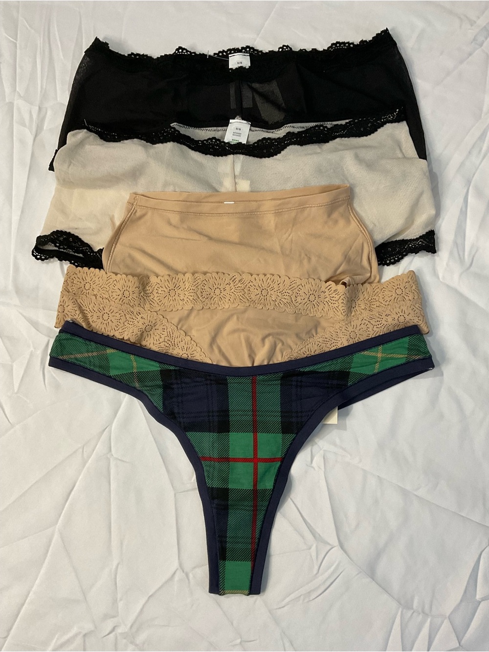 Aerie Women’s 5 pairs of Panty bundle - Black, Cream, Tan, Green Plaid